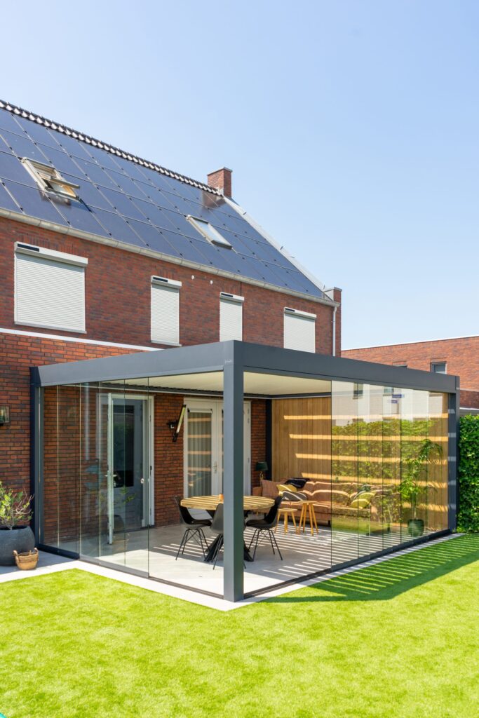 Bel direct naar Frisse Zonwering