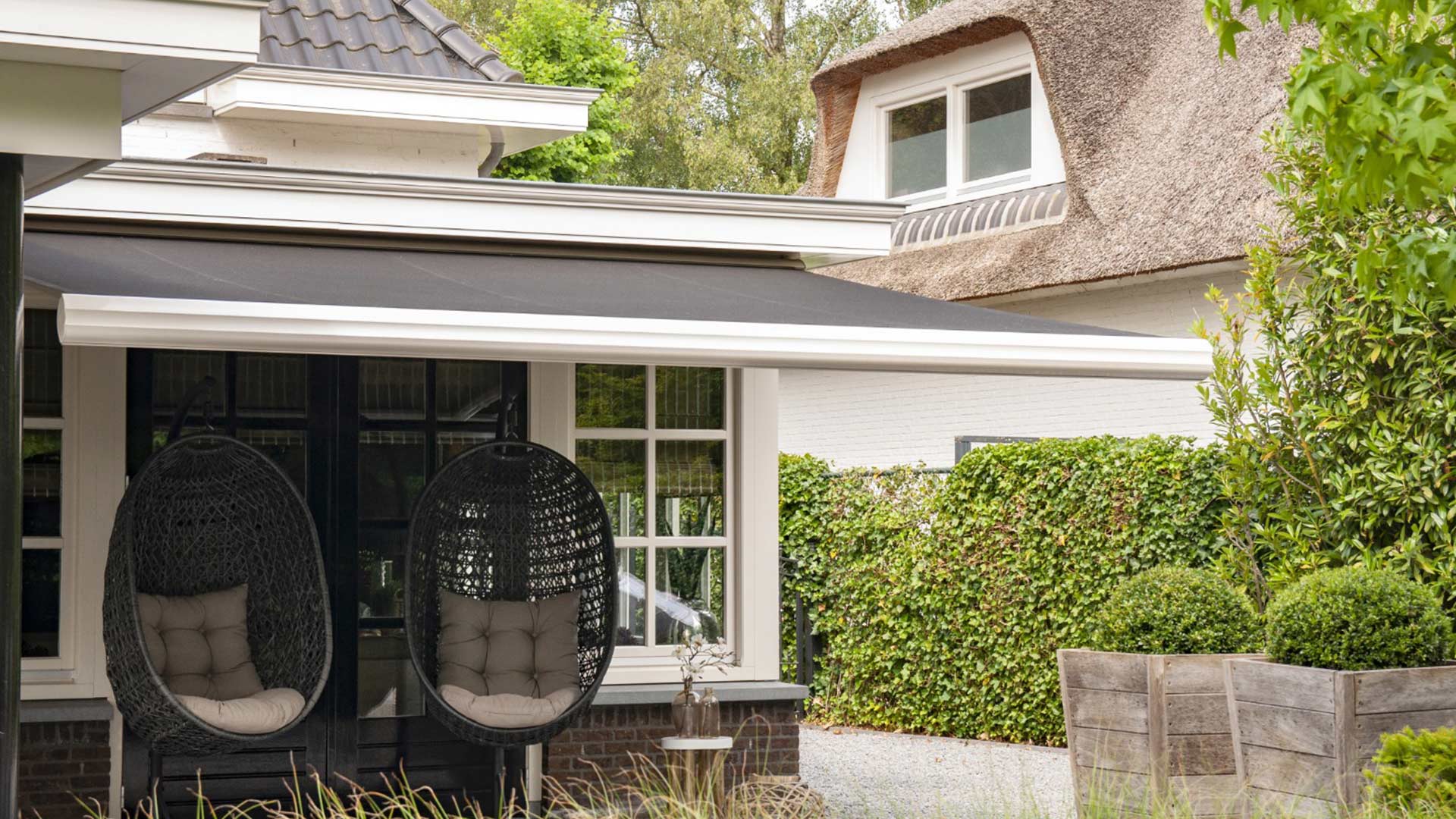 Slimme zonwering reageert automatisch op zon en wind